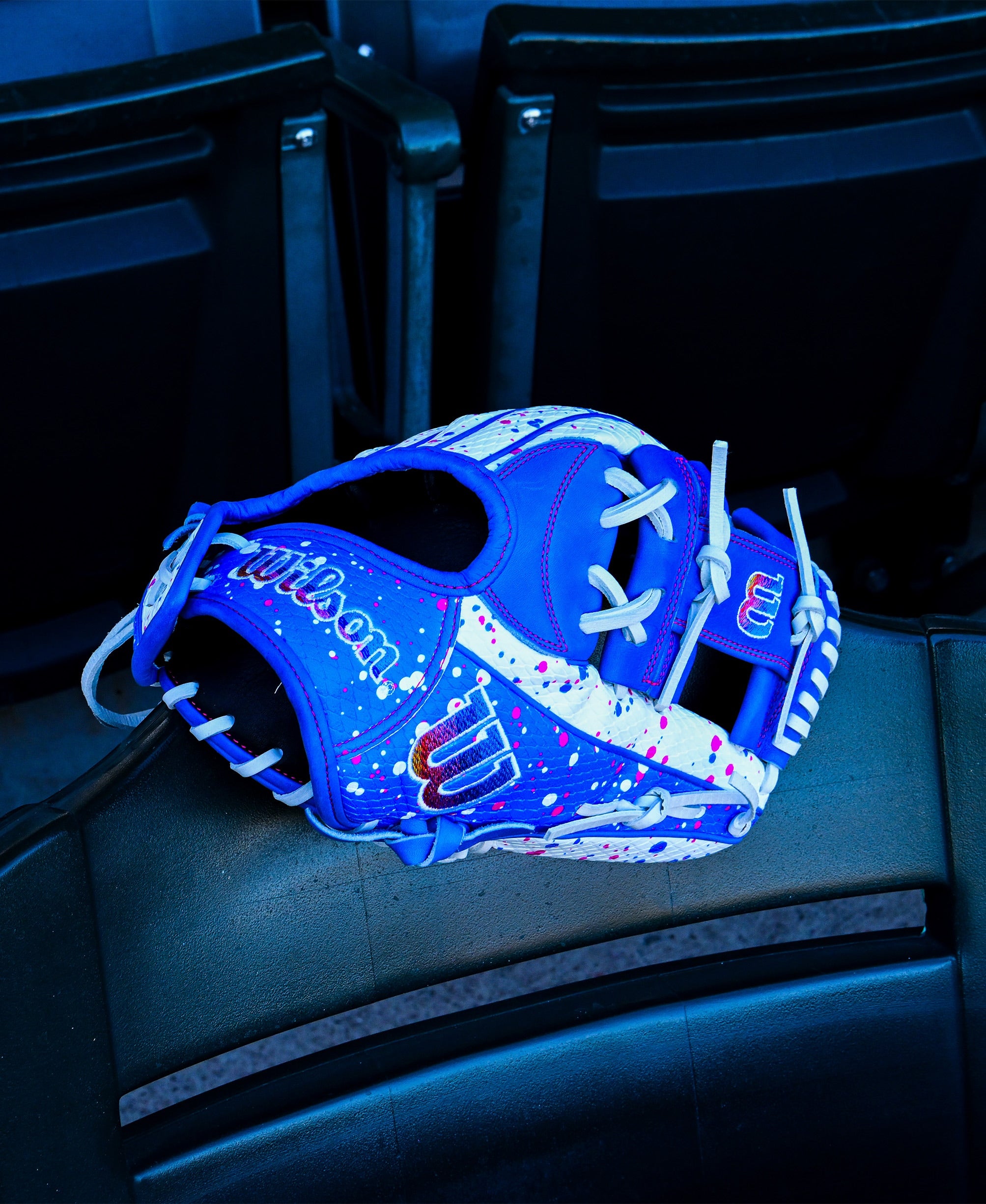 2025 Love the Moment™ A2000® H12SS 12” Infield Fastpitch Softball