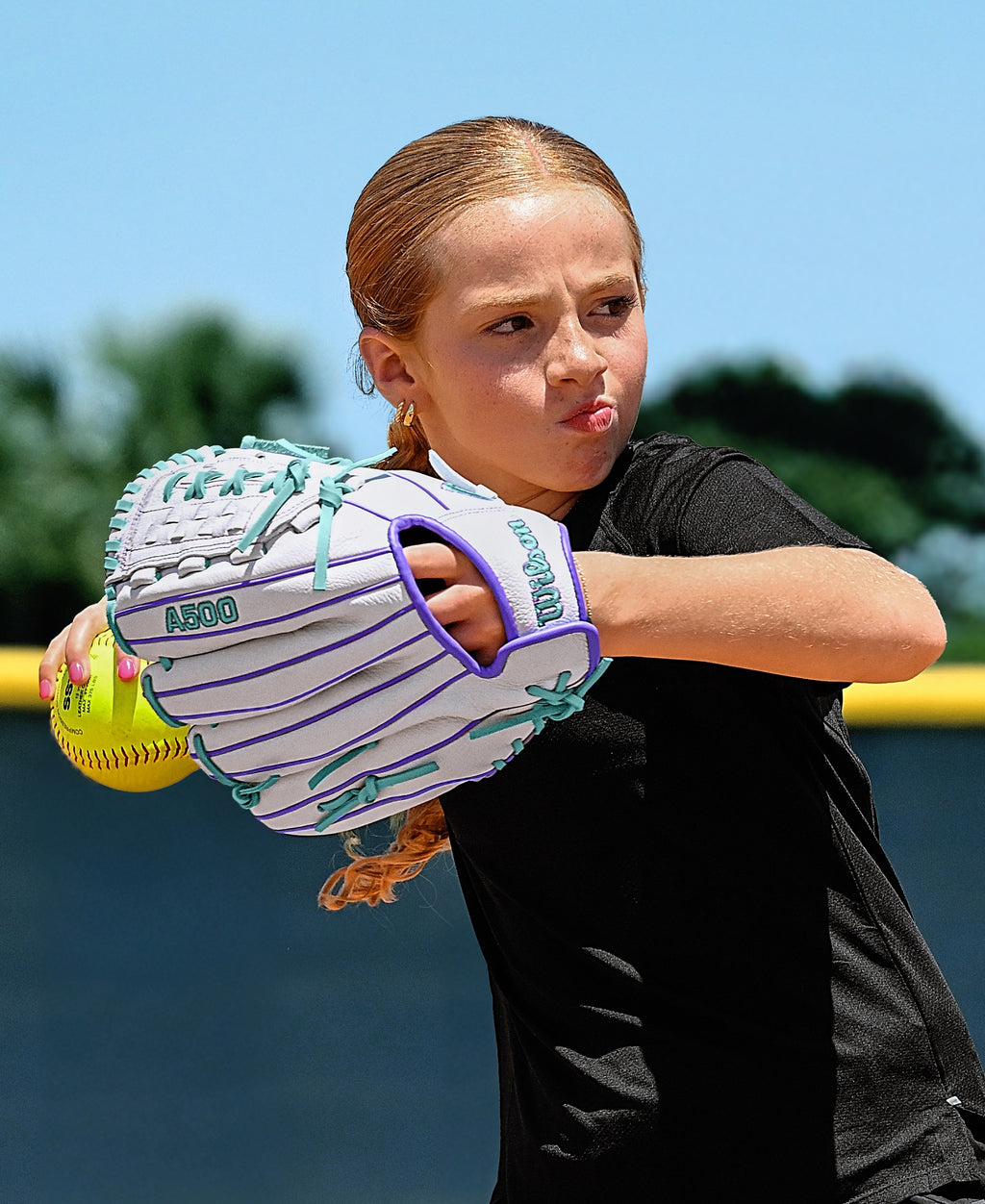 25-1609_2025_Youth_Glove_Campaign_WBW103558_PDP_3.jpg