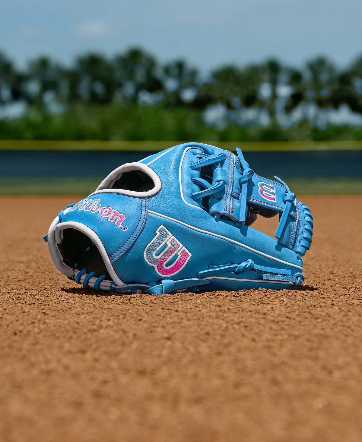 25-1609_2025_Youth_Glove_Campaign_WBW103957_PDP_1
