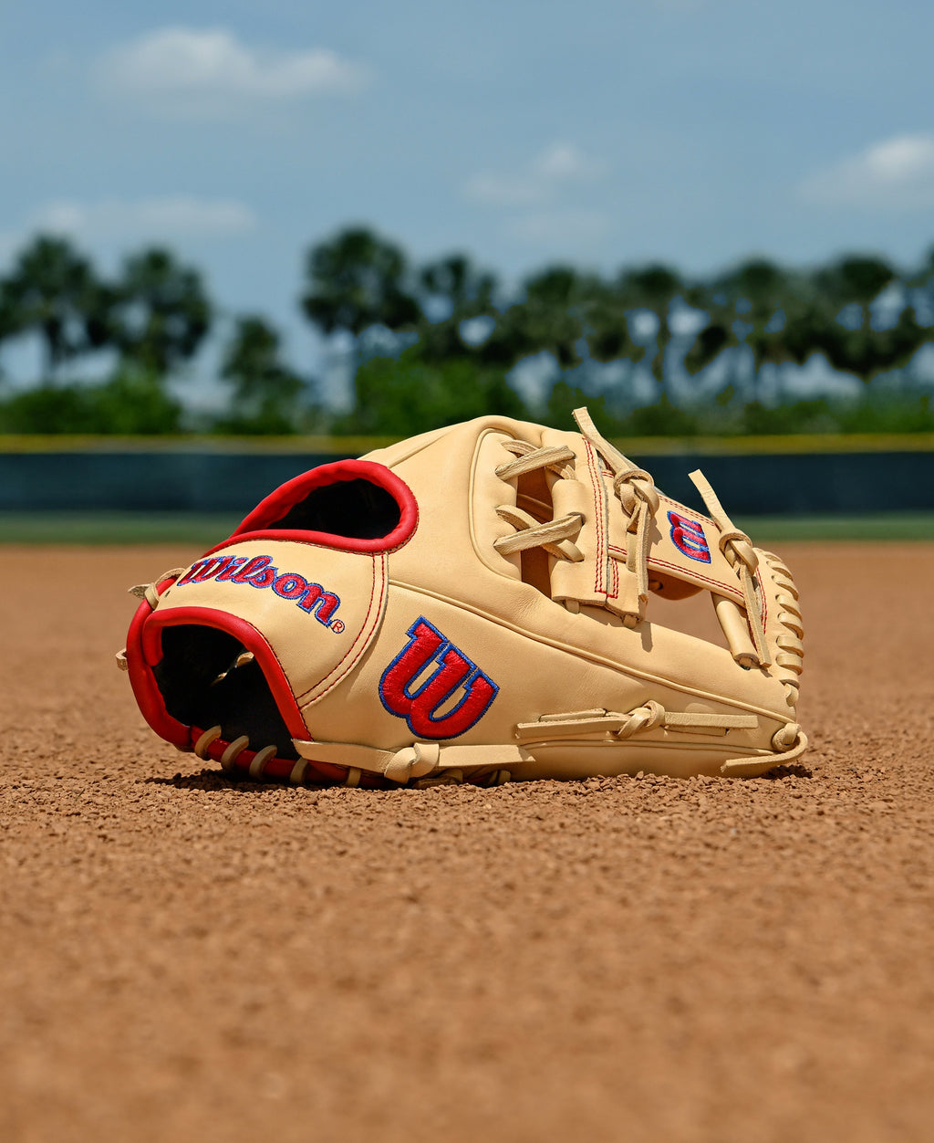 25-1609_2025_Youth_Glove_Campaign_WBW103959_PDP_1.jpg