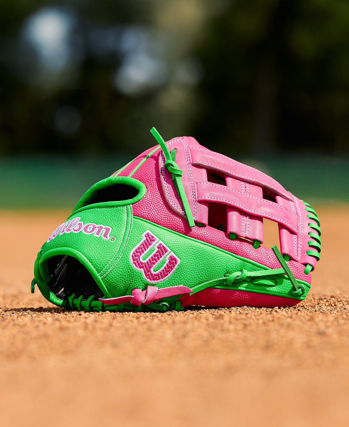 25-1690_2026_Spring_A2K_A2000_Pro_Stock_Glove_WBW104135_PDP_1