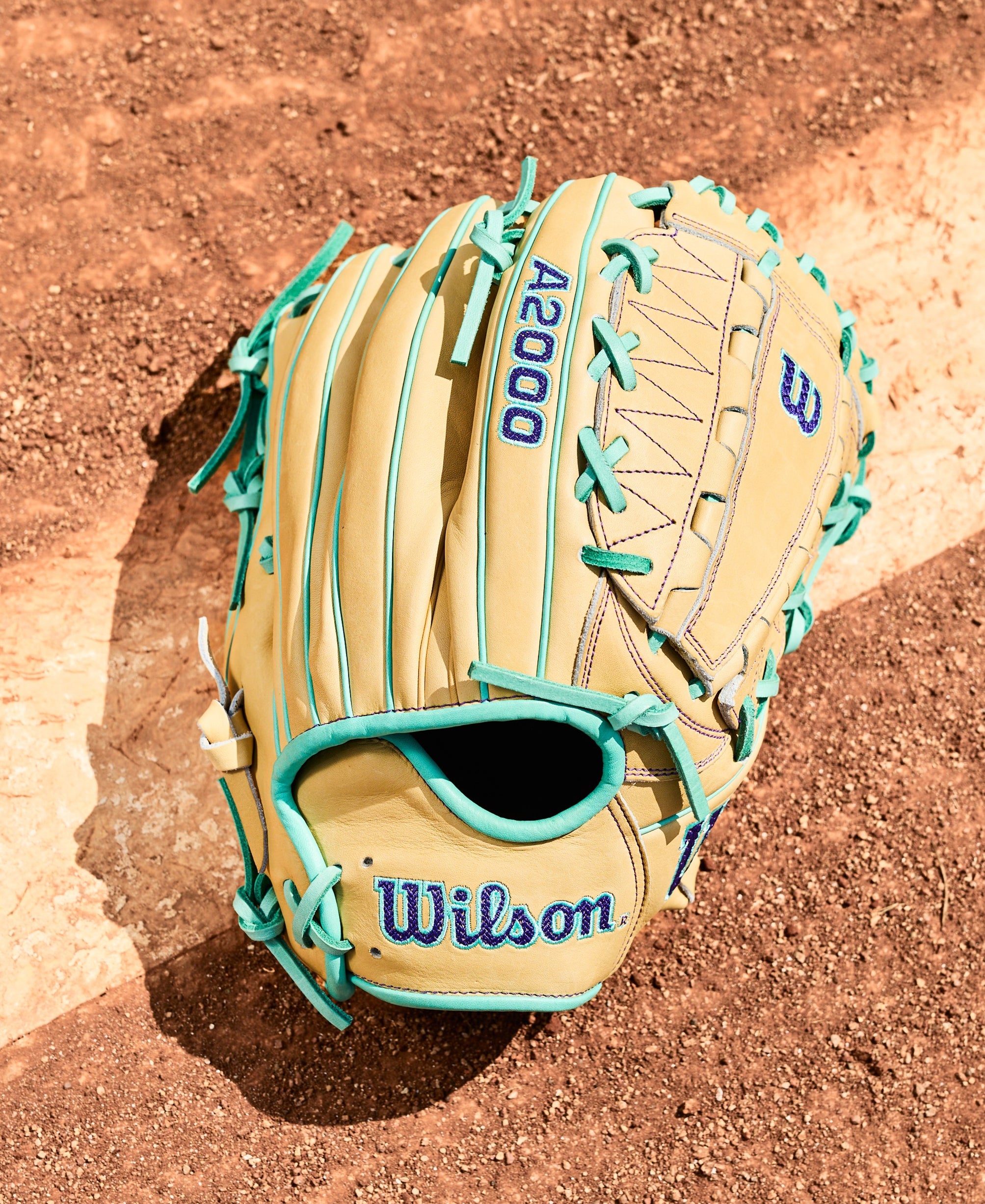 タ*ン様 Wilson A2000 カントリーモデル　日本　軟式硬式兼用　202 Spring 2026 A2000® DH12 12” Pitcher's Baseball Glove | Wilson