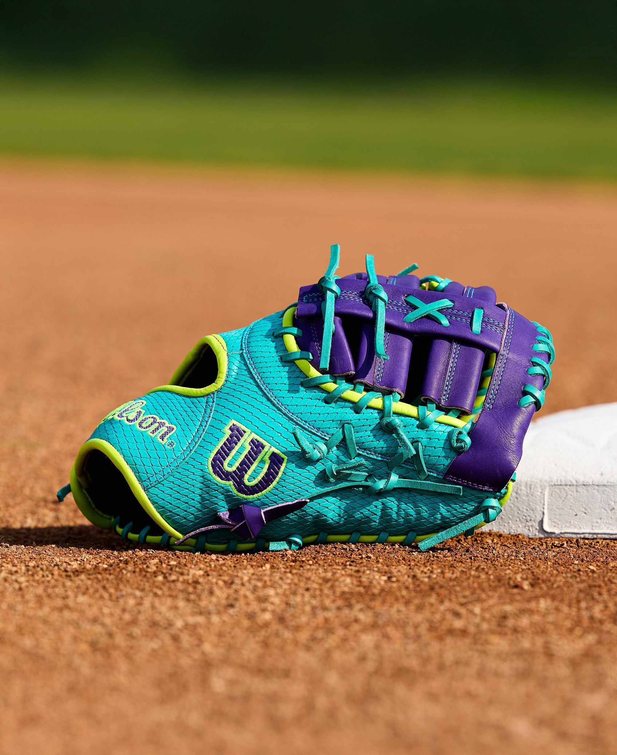 Spring 2026 A2000® 1612SS 12” Baseball First Base Mitt | Wilson
