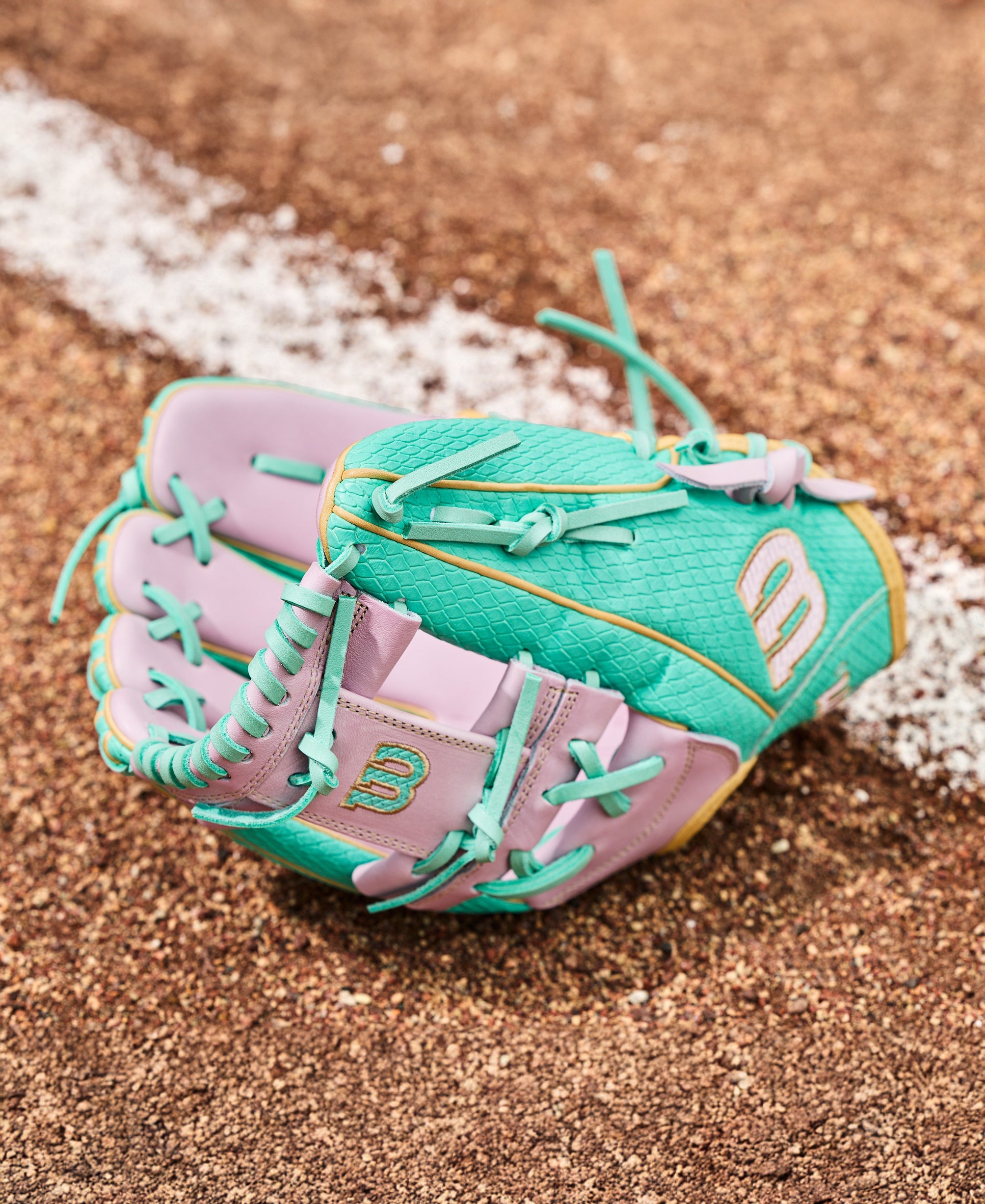 Spring 2026 A2000® H12SS 12” Infield Fastpitch Softball Glove
