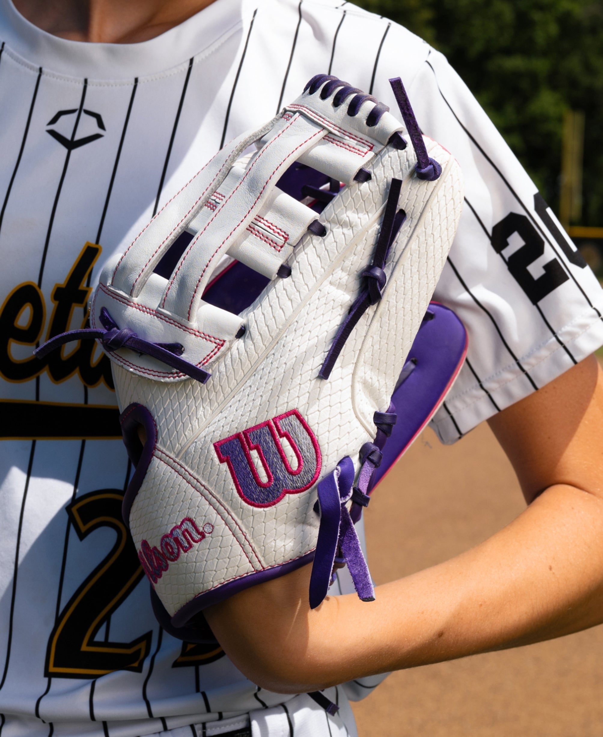 2027 A1000® FP1712SS 12” Utility Fastpitch Softball Glove | Wilson