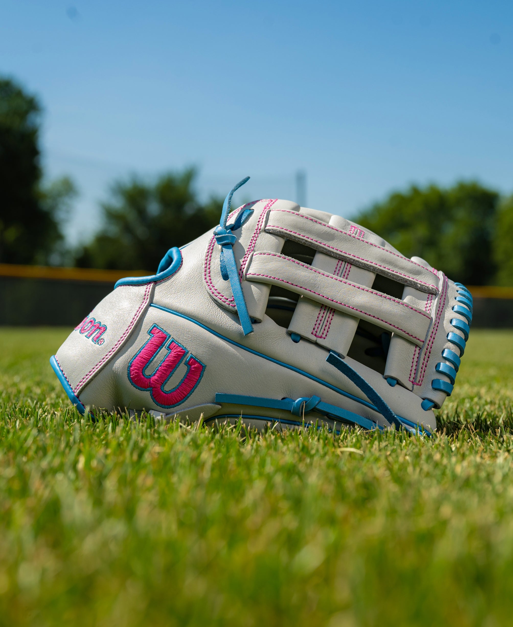 2027 A700® 12” Fastpitch Softball Infield Glove | Wilson Sporting