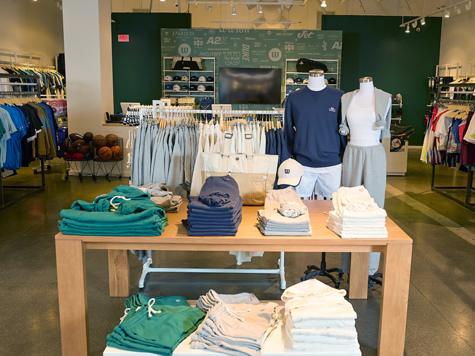 Desert Hills Outlet store interior