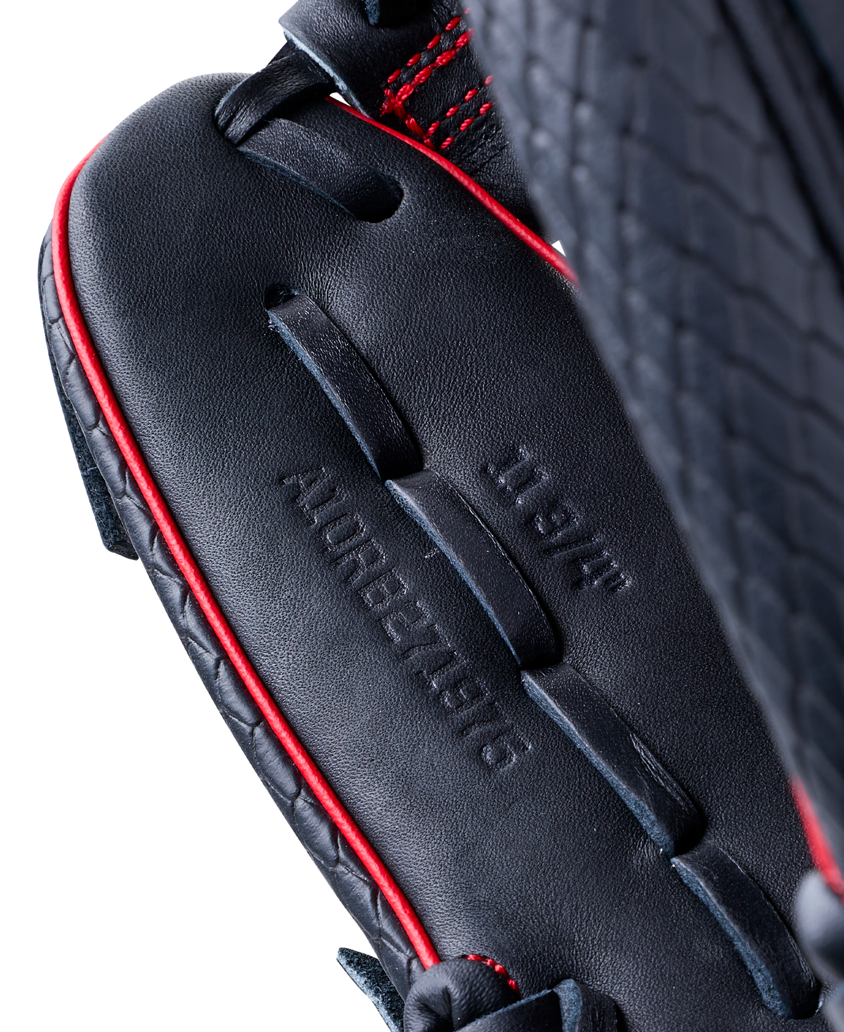 WBG02601RT_6_A1000_1975_27_1175_BLACK_RED_WHITE.png