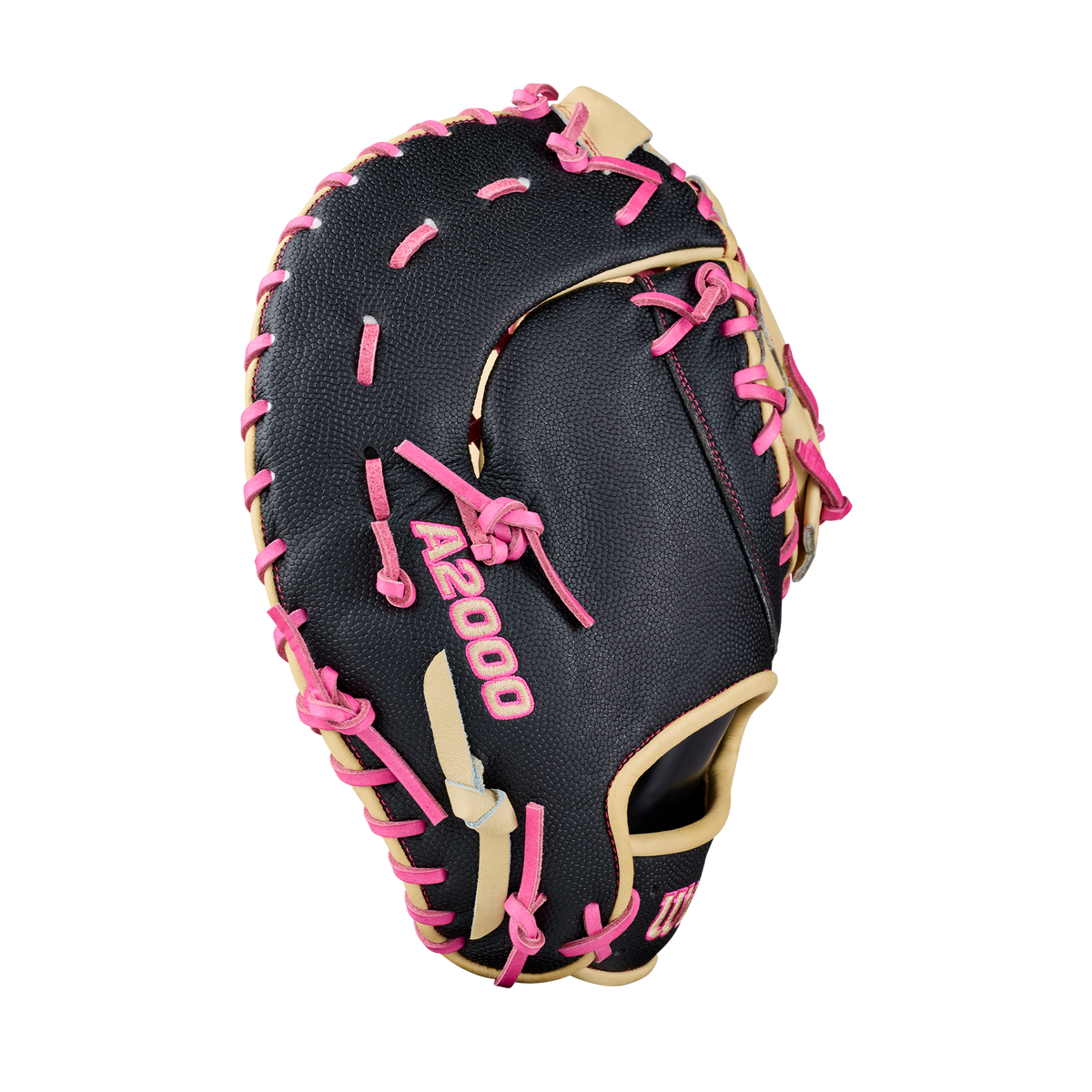 WBG06301RT_3_A2000_1673SS_ANNUAL_27_BLONDE_BLACK_FLAMINGO