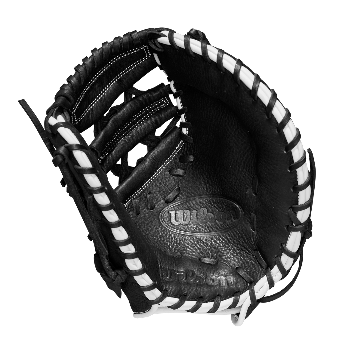WBW100910_1_WILSON_A1_1B_TRAINER_11_Boys_Black_White_Red
