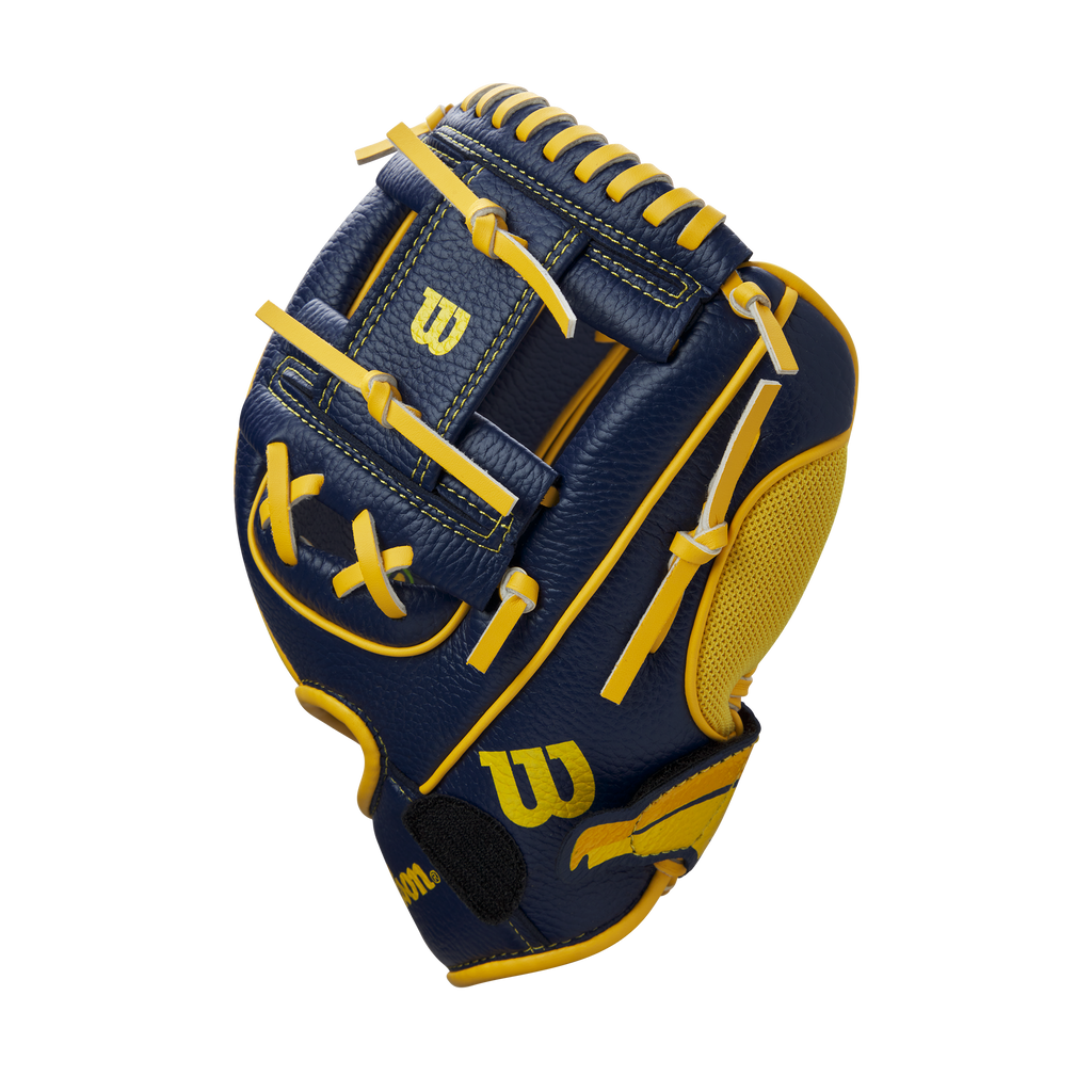 WBW102217_2_A200_Savannah_Bananas_A200_EZ_Catch_10_NA_YE