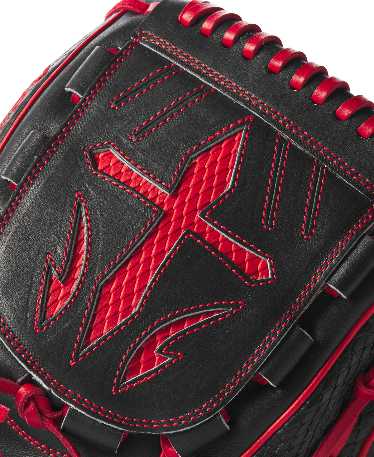 WBW102802_4_A2K_OMAHA_2024_B23_P_12_Black_Red.png