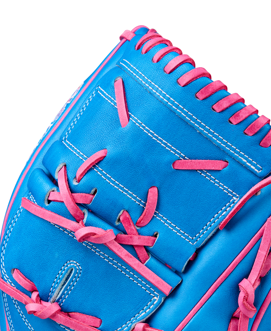 WBW103497_4_A2000_2025_LTM_B2_Blue_White_12_12_Blue_White_Flamingo