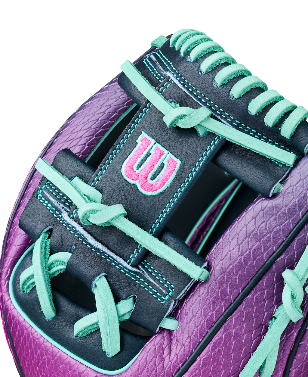 WBW104085_4_2025_OMAHA_A2000_1786_GRAPE_FLAMIN_115_PURPLE_SEAFOAM_BLACKPINK.png