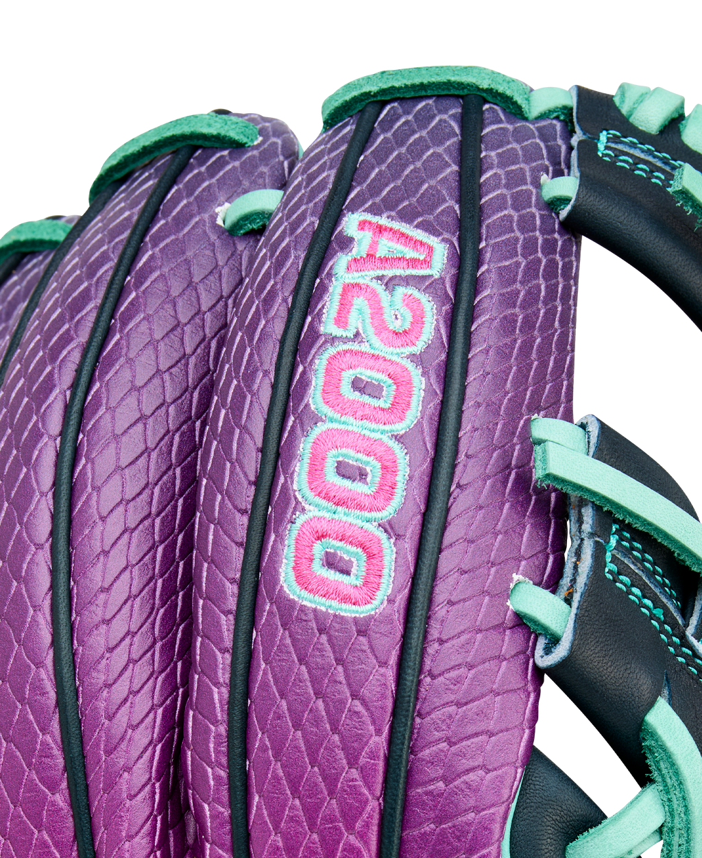 WBW104085_5_2025_OMAHA_A2000_1786_GRAPE_FLAMIN_115_PURPLE_SEAFOAM_BLACKPINK.png