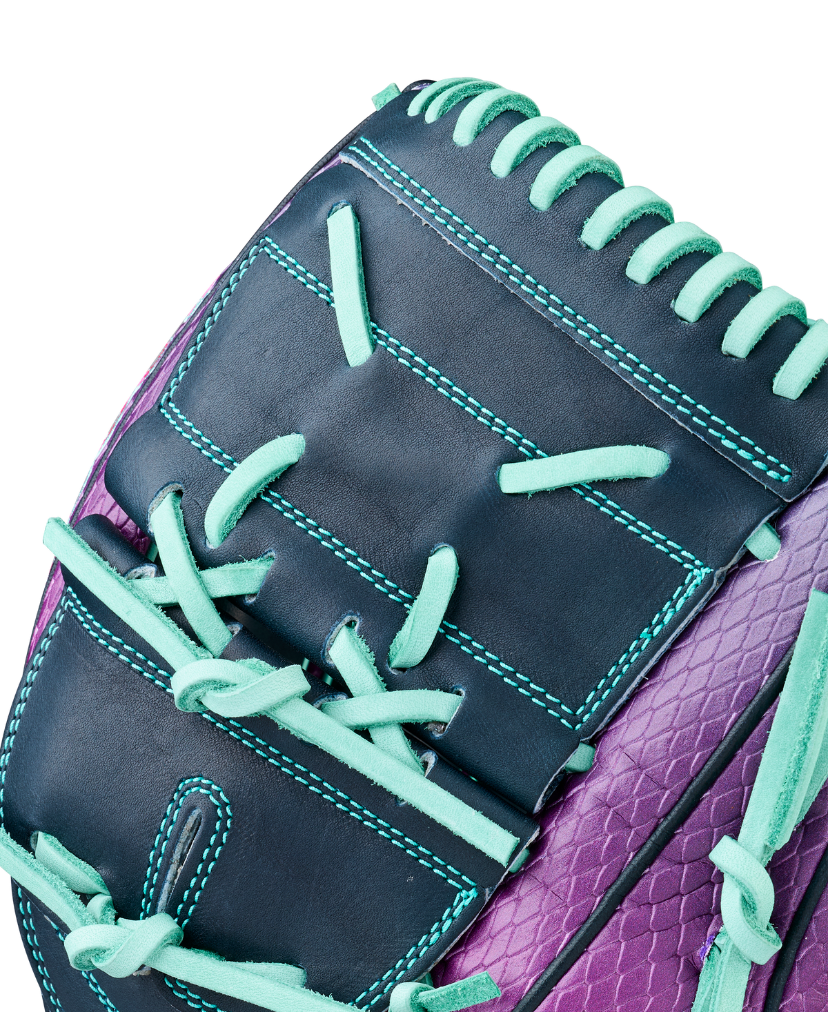 WBW104087_4_2025_OMAHA_A2000_B2_GRAPE_FLAMINGO_12_PURPLE_SEAFOAM_BLACKPINK.png