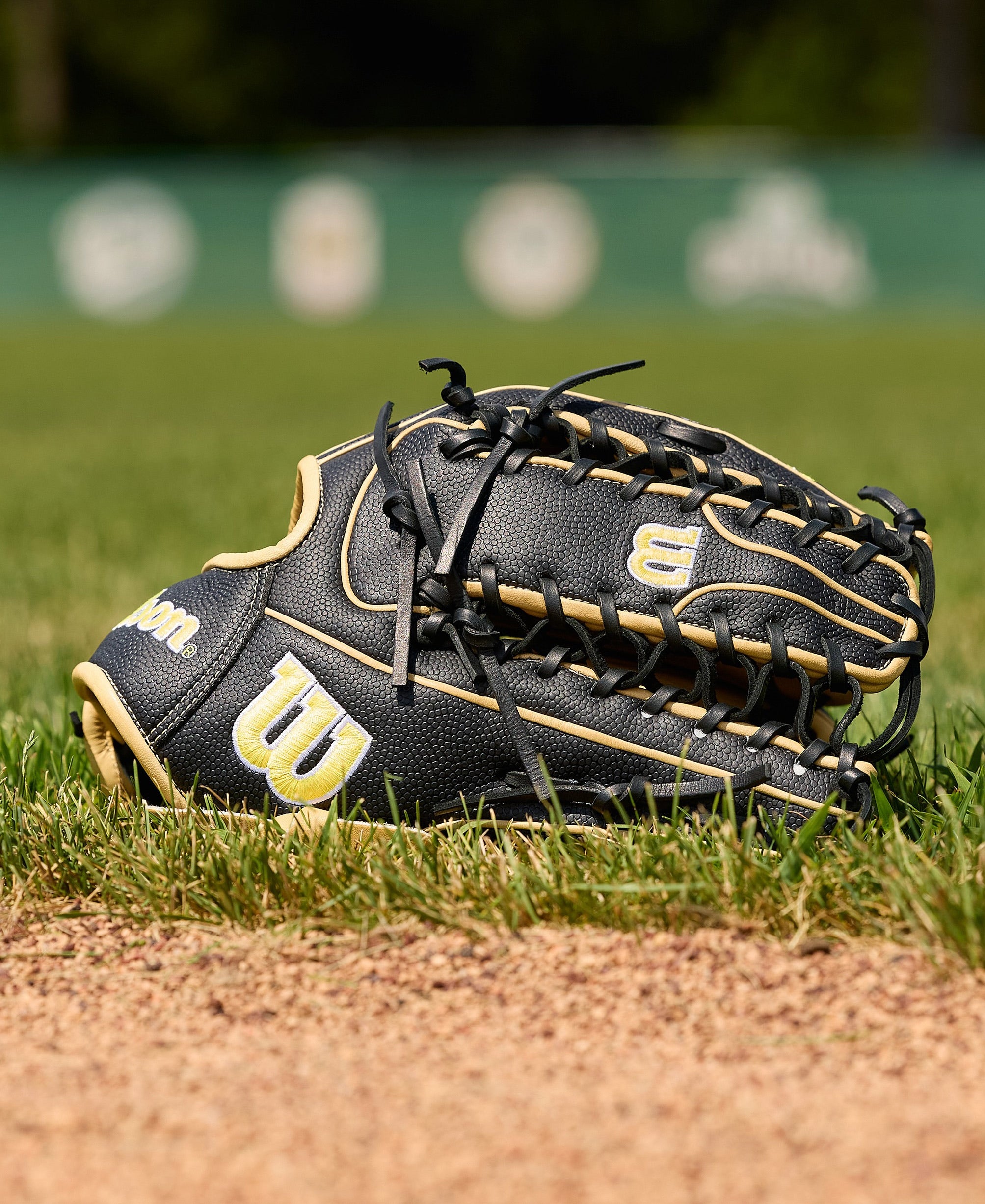 2026 A2000® Classics Series OT7SS 12.75” Outfield Baseball Glove