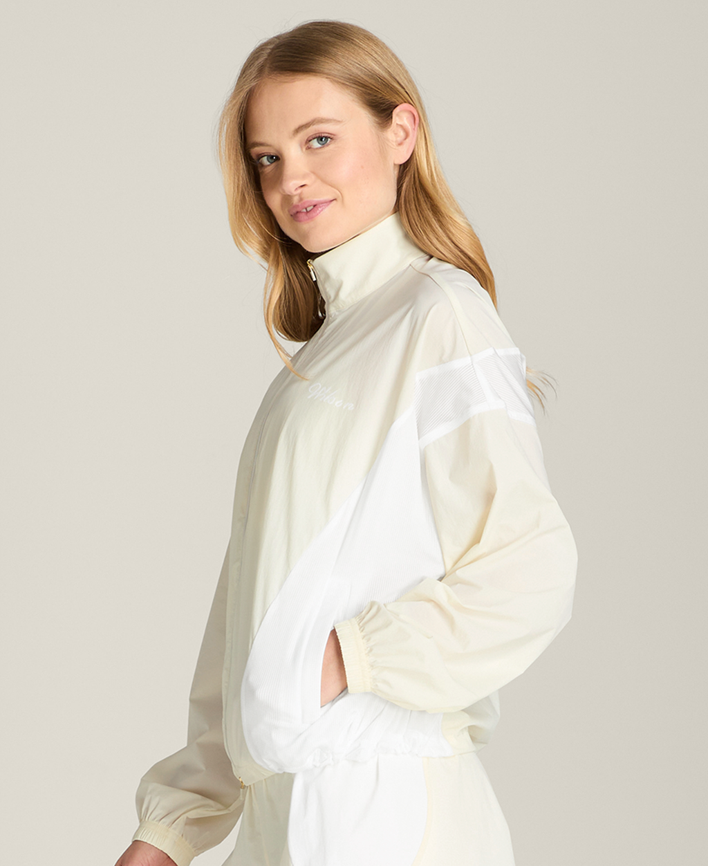 WE00061W002001_8_ULTRA_JACKET_W_SANDRIFT_BRIGHT_WHITE