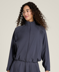 WE00062G018001_7_DAILY_TRACK_JACKET_W_GRAYSTONE