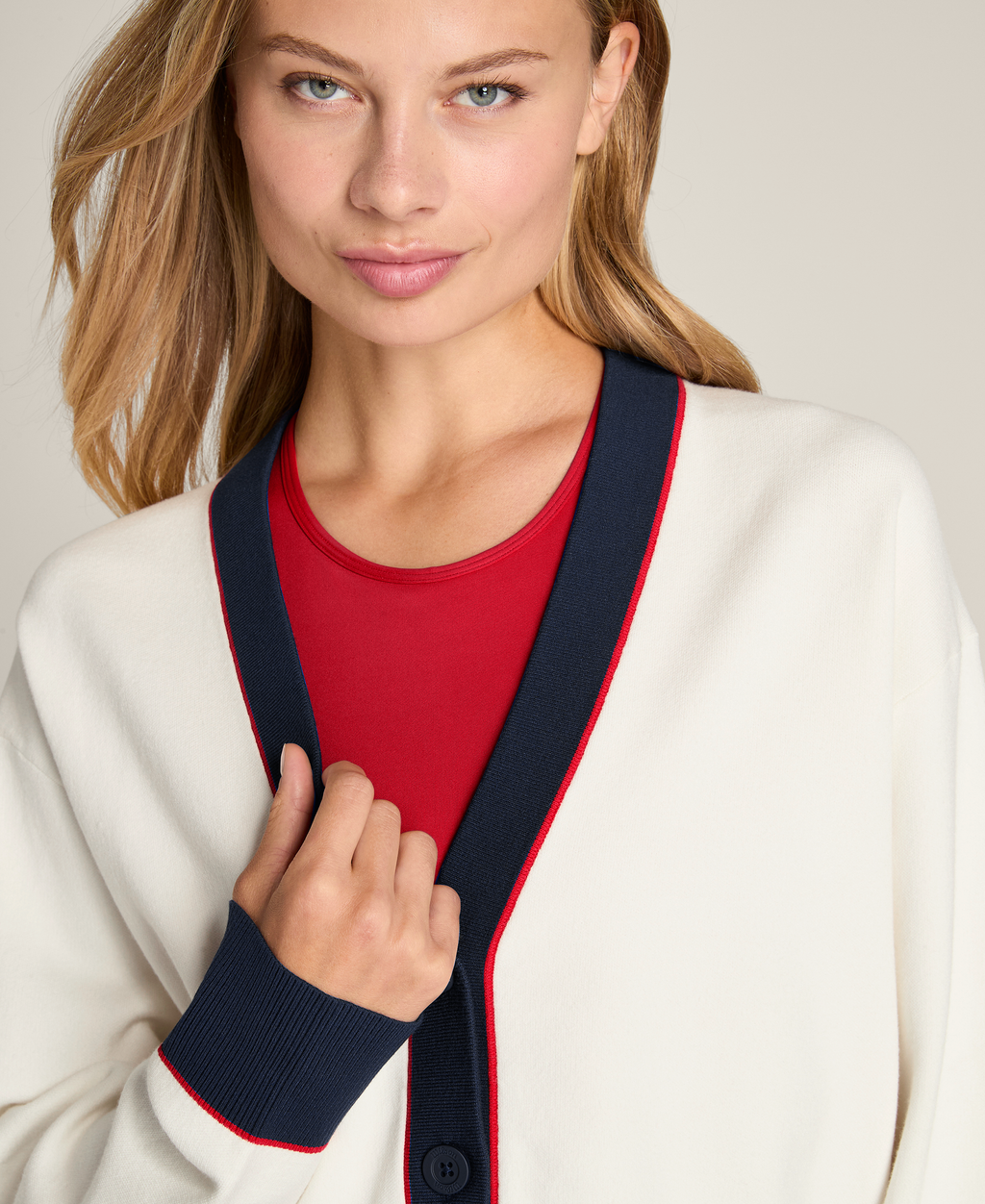 WE00349W002001_4_W_THROWBACK_CROP_CARDIGAN_W_SANDRIFT_CLASSIC_NAVY