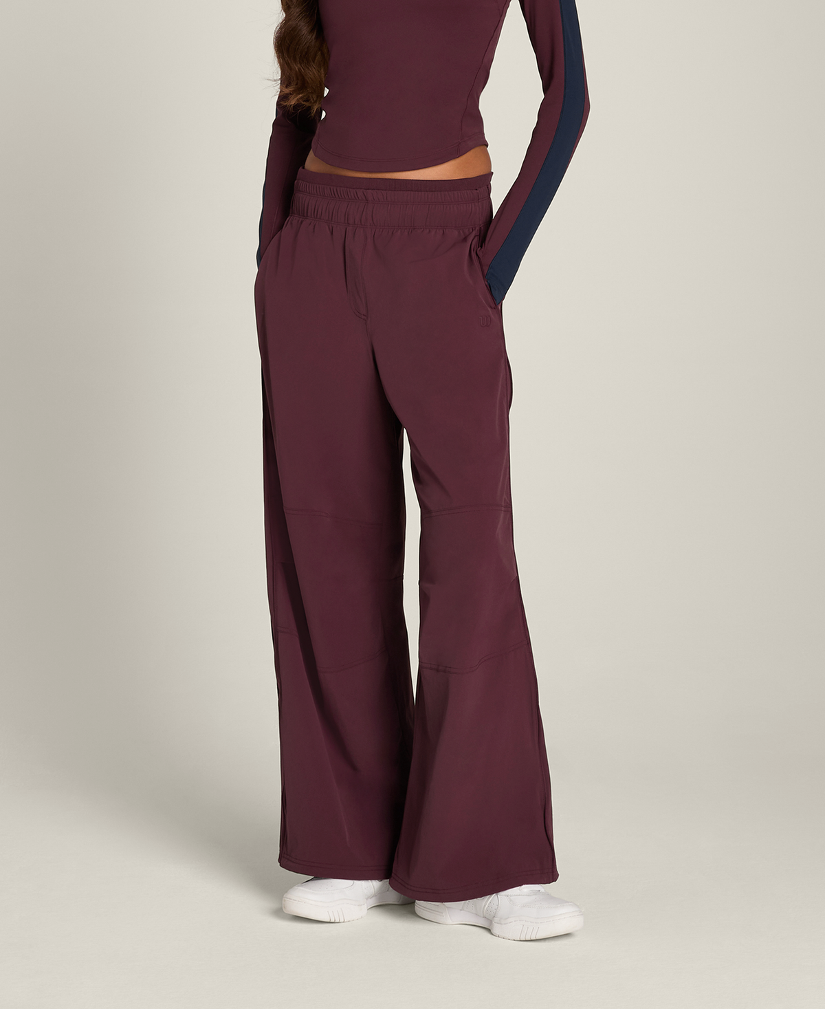 WE00365R043001_7_W_DAILY_RELAX_PANT_W_FIG