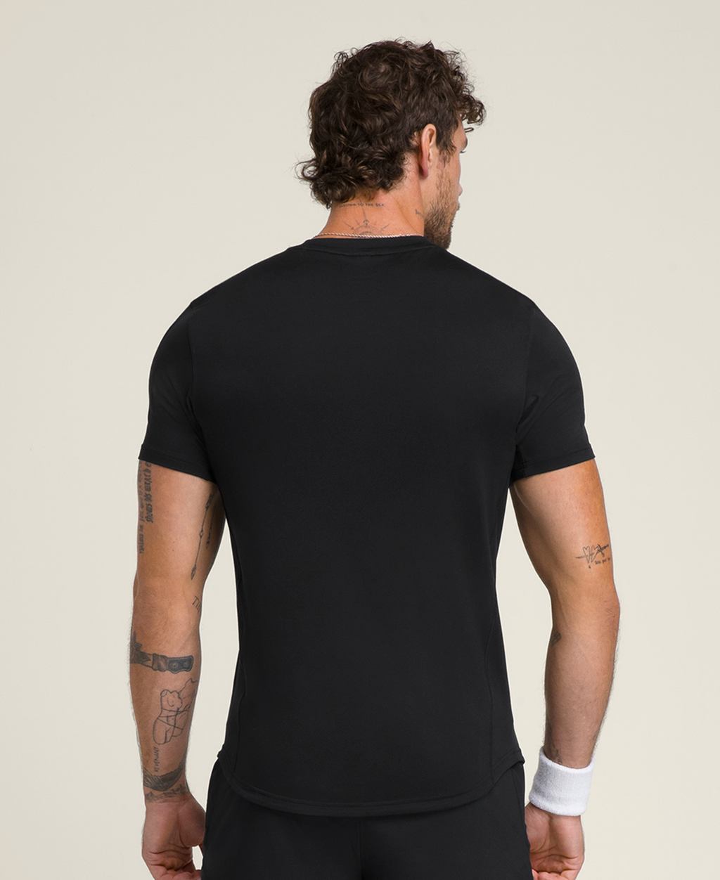 WM00011431BKA_9_EVERYDAY_PERFORMANCE_TEE_M_BKA.png