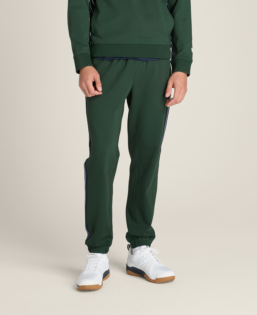 WM00198531NVD_7_CLAIRMONT_WARMUP_JOGGER_M_NVD