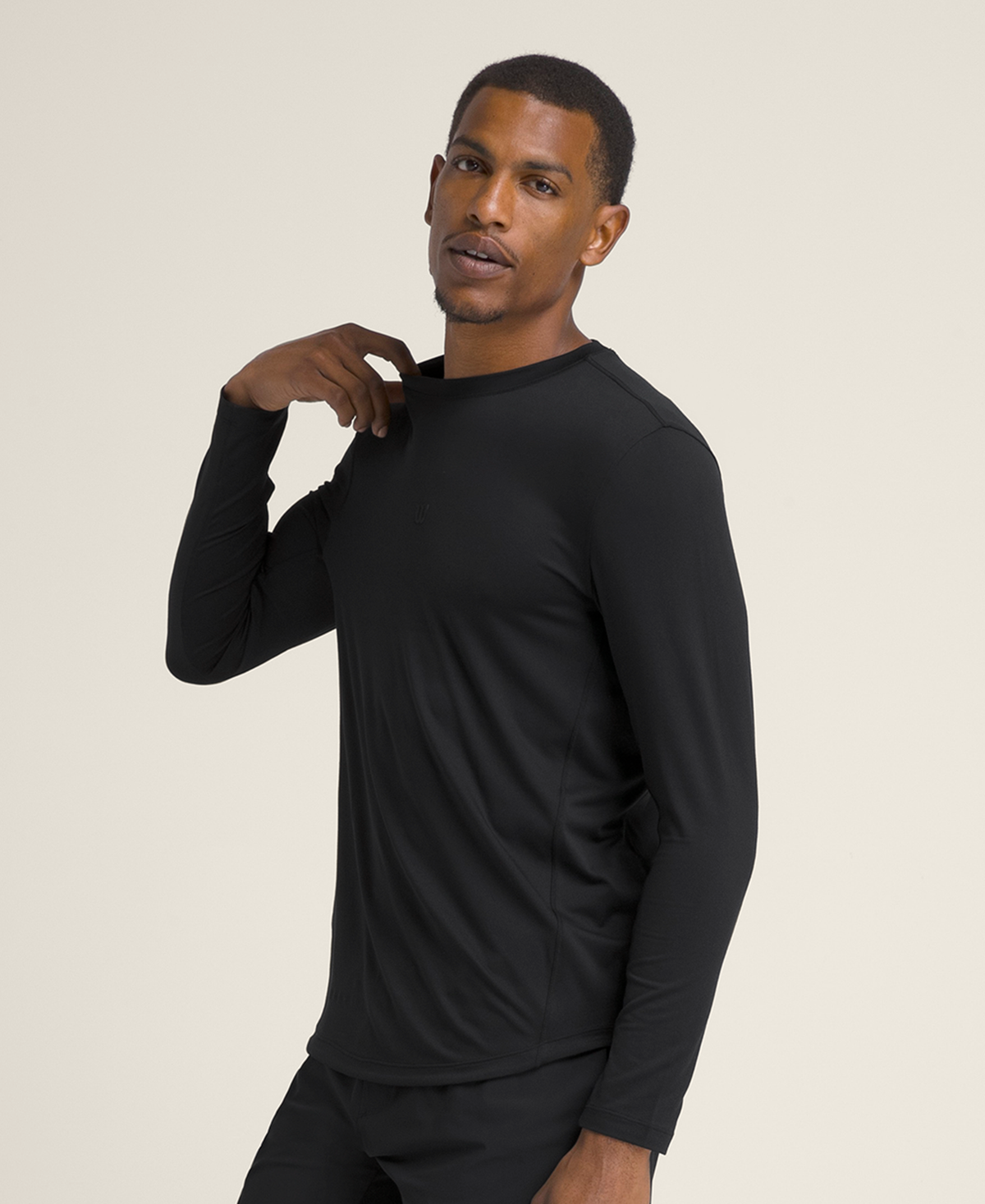 WM00220531BKA_8_EVERYDAY_PERFORMANCE_LS_TEE_M_BKA