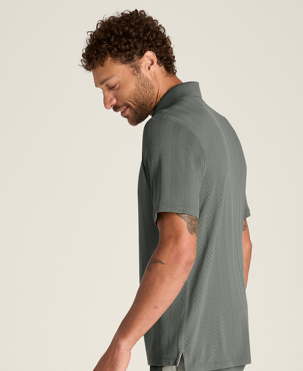 WM00239E079001_8_M_GAME_POINT_SEAMLESS_POLO_M_CASTOR