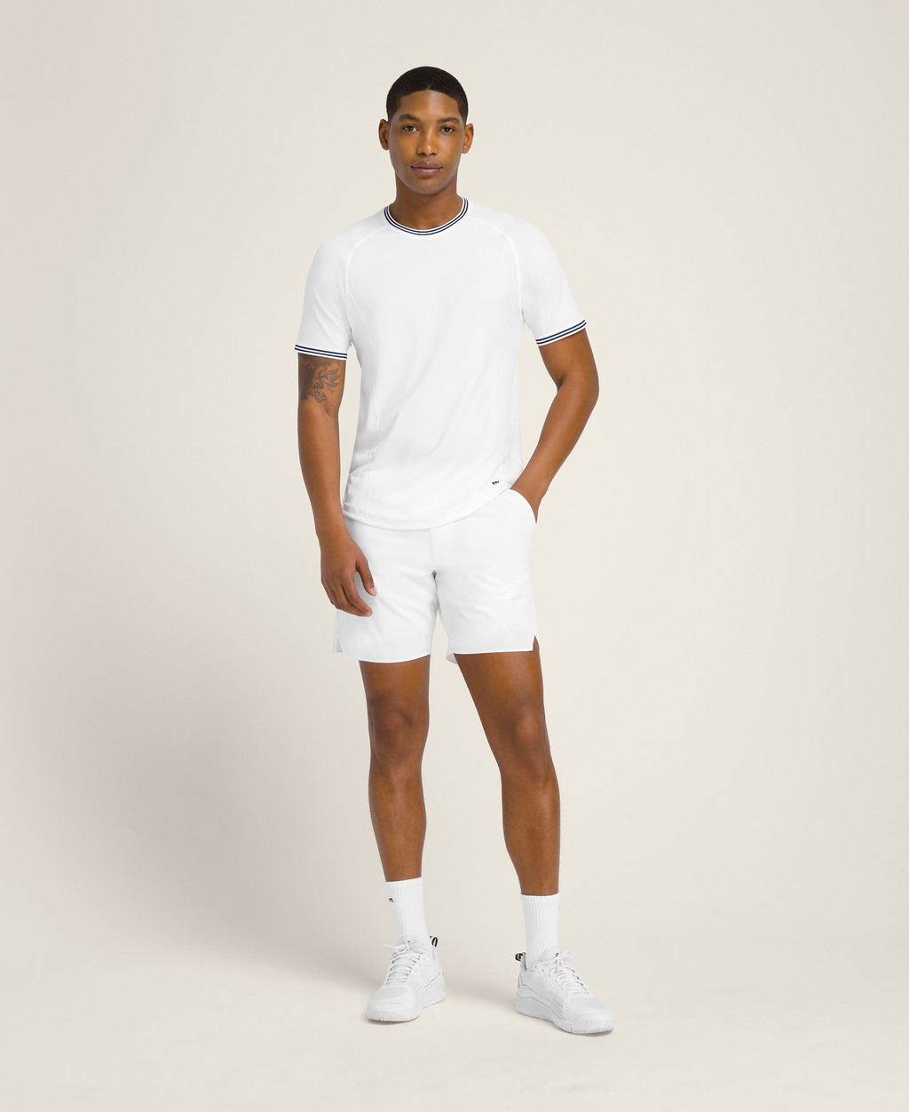 WM00310511WTA_0_COURT_PERFORMANCE_CREW_M_WTA