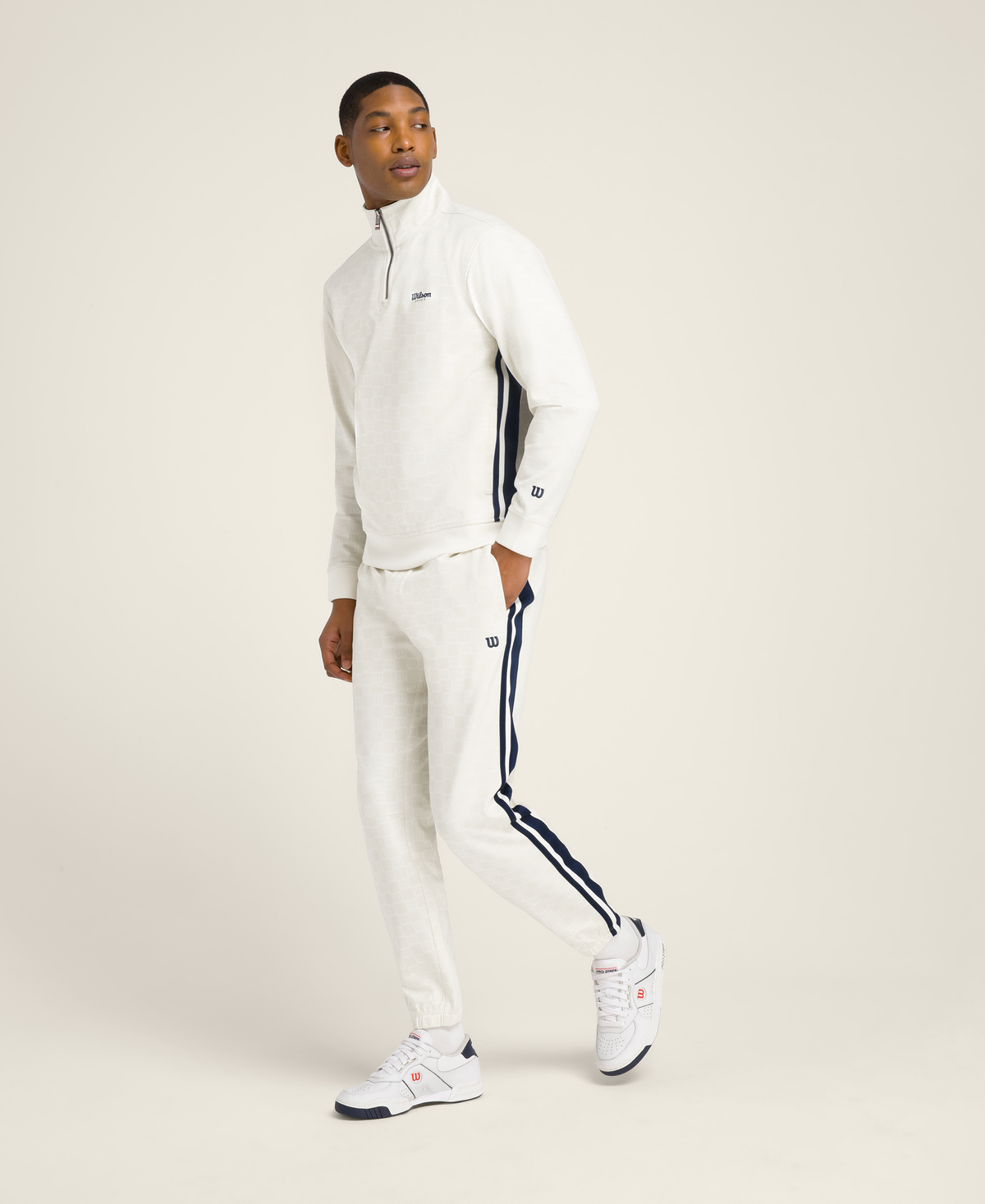 WM00323511GYC_1_CLAIRMONT_WARMUP_POPOVER_M_GYC