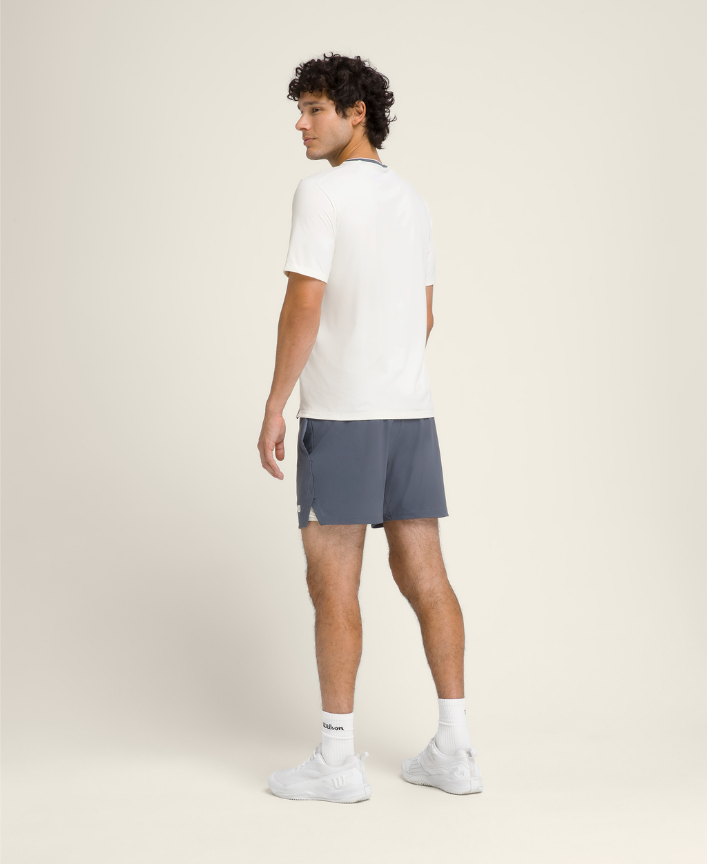 WM00534531GYC_2_PERFORMANCE_PIQUE_TENNIS_CREW_M_GYC.png