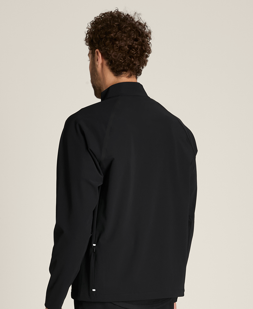 WN00056B001001_9_ELITE_PERFORMANCE_POPOVER_M_BLACK.png