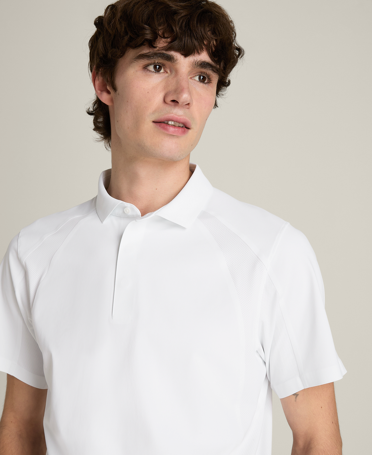 WN00074W001001_4_CONTOUR_TECH_POLO_M_BRIGHT_WHITE
