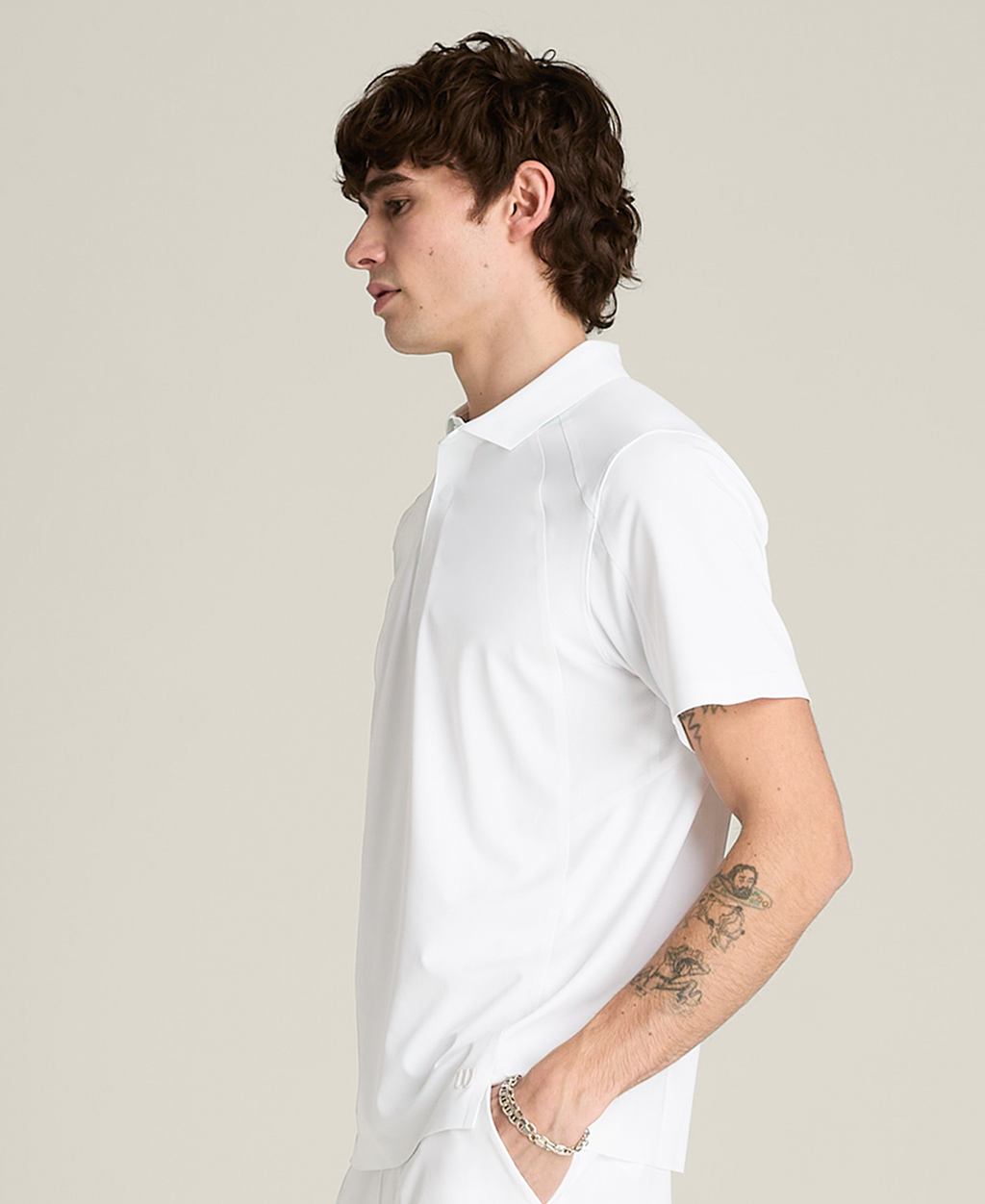 WN00074W001001_9_CONTOUR_TECH_POLO_M_BRIGHT_WHITE