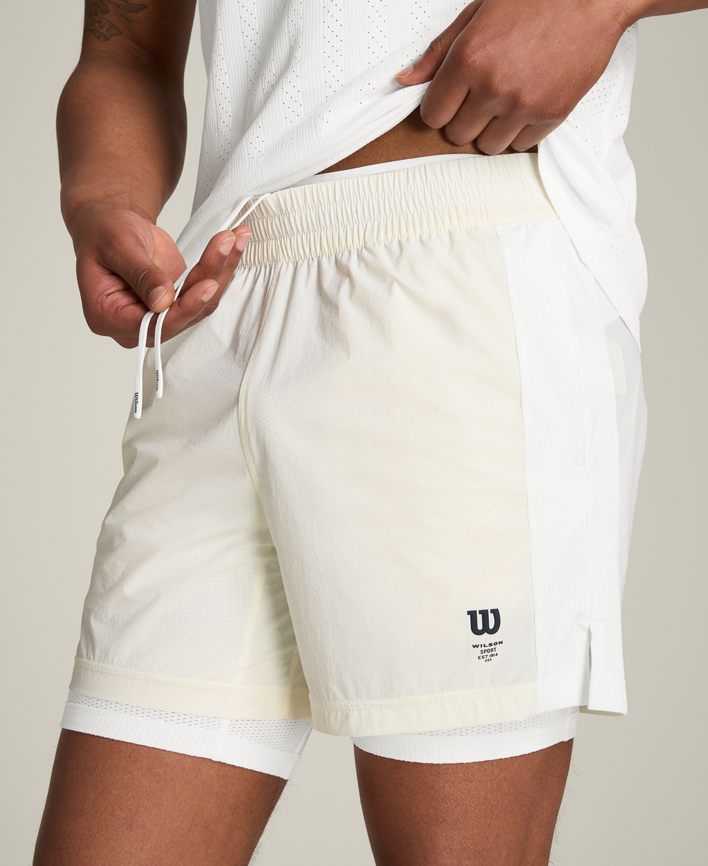 WN00081W025003_3_CLASSIC_COURT_SHORT_M_MARSHMELLO