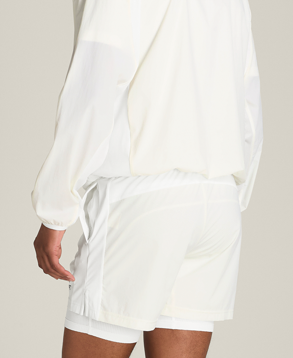 WN00081W025003_9_CLASSIC_COURT_SHORT_M_MARSHMELLO.png