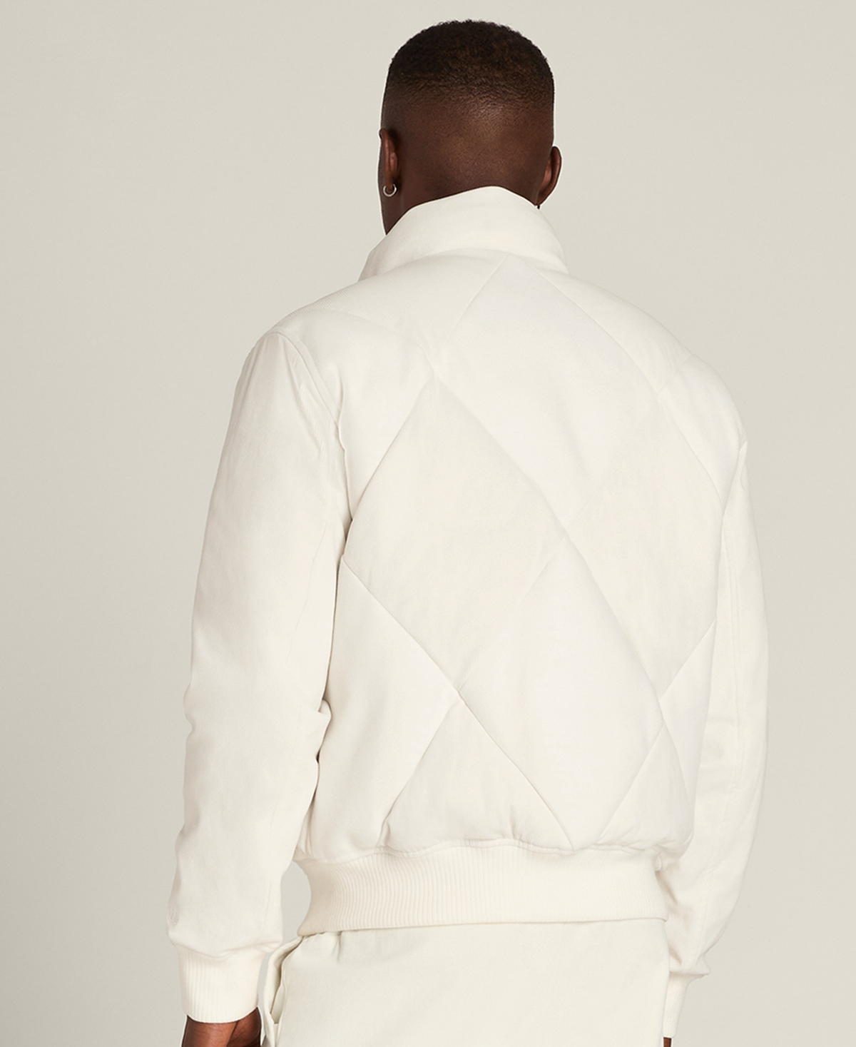 WN00166W002001_9_M_CENTRE_MARK_QUILTED_JACKET_M_SANDRIFT