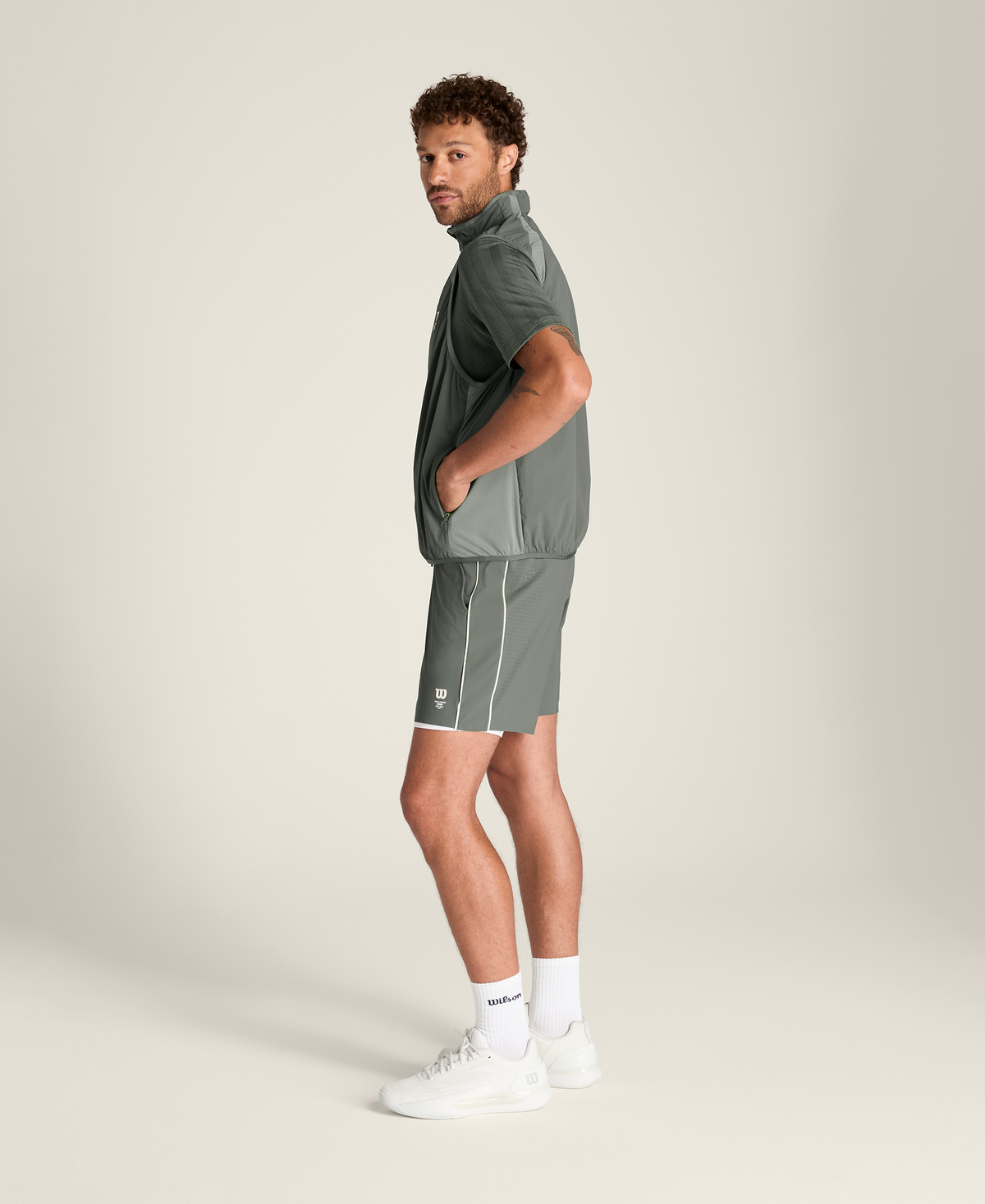 WN00185E002002_1_M_CLASSIC_WARM_UP_VEST_M_CASTOR