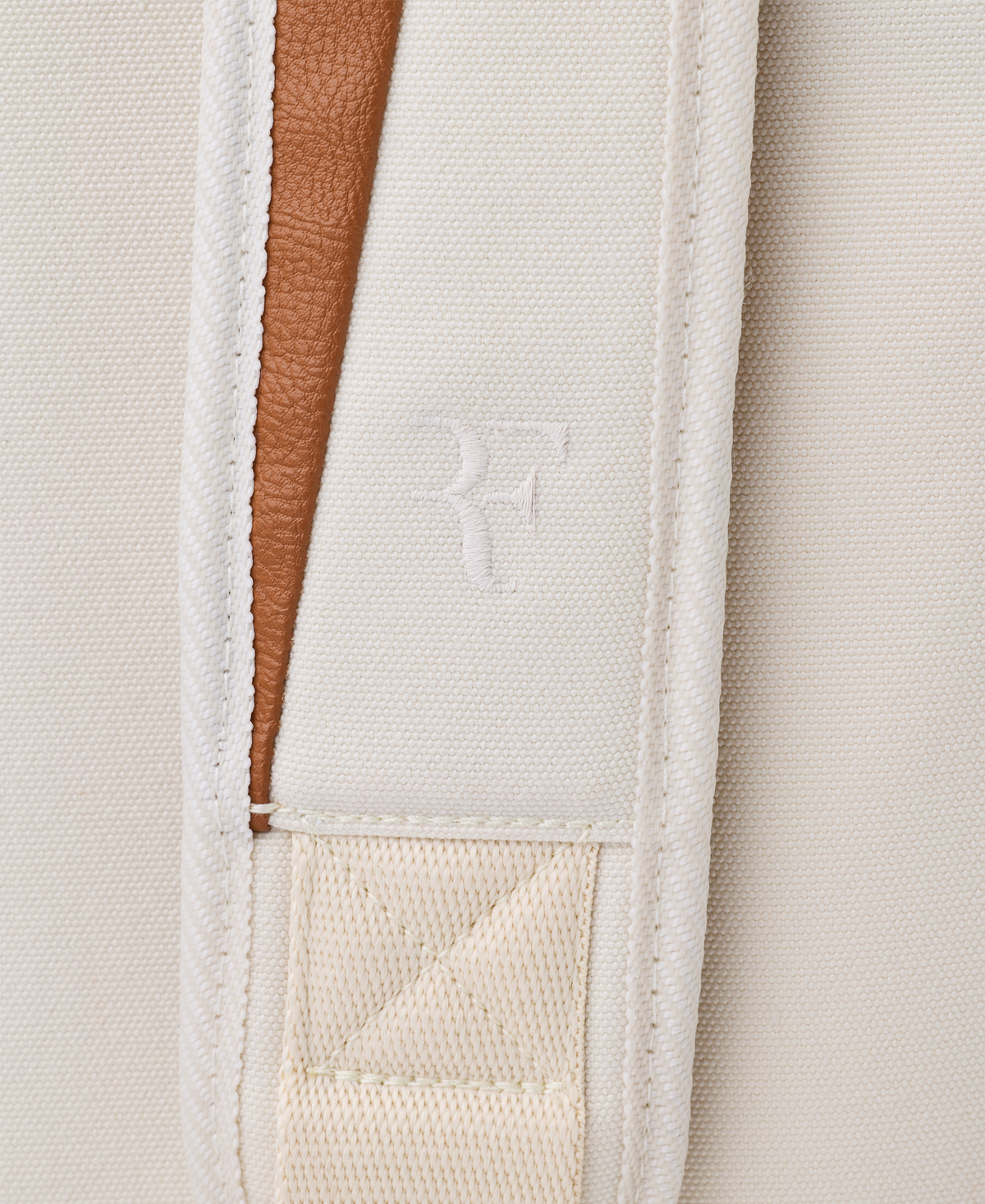WR8054901_11_RF_LAWN_COLLECTION_TOURNAMENT_15PK_Cream_Leather