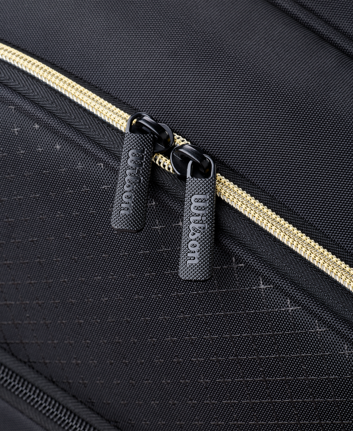 WR8914201_6_DEFY_PADEL_BAG_Black_Gold