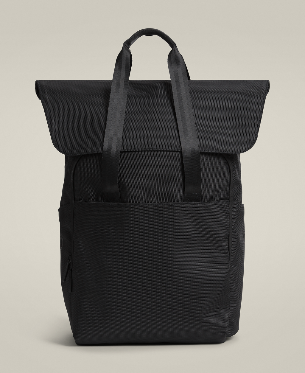 WU00121531BKA_14_FOLDOVER_BACKPACK_DG_BKA.png