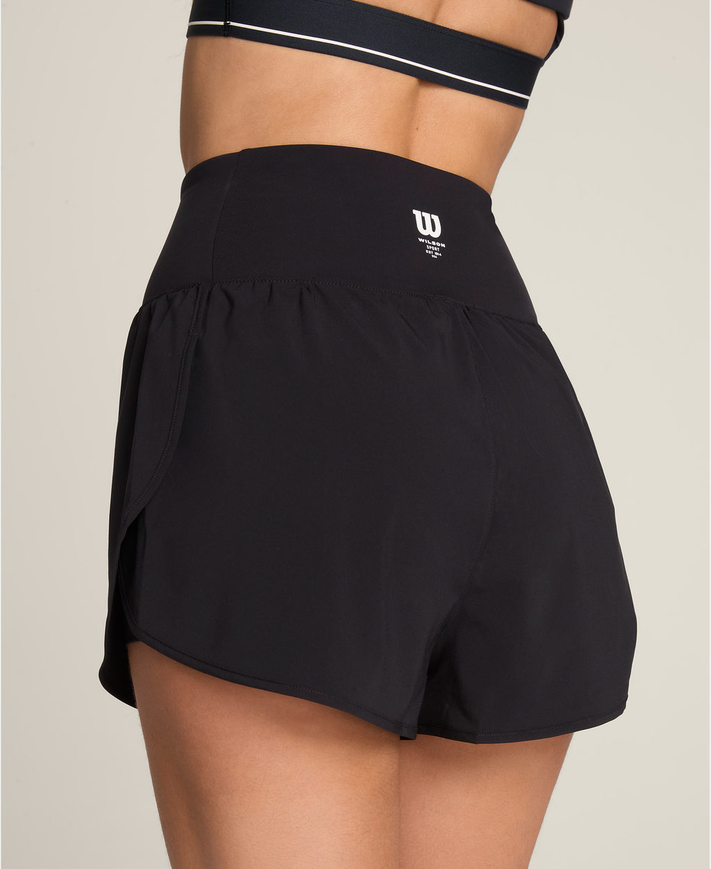 WW00602511BKA_4_SPLIT_COURT_SHORT_W_BKA.png