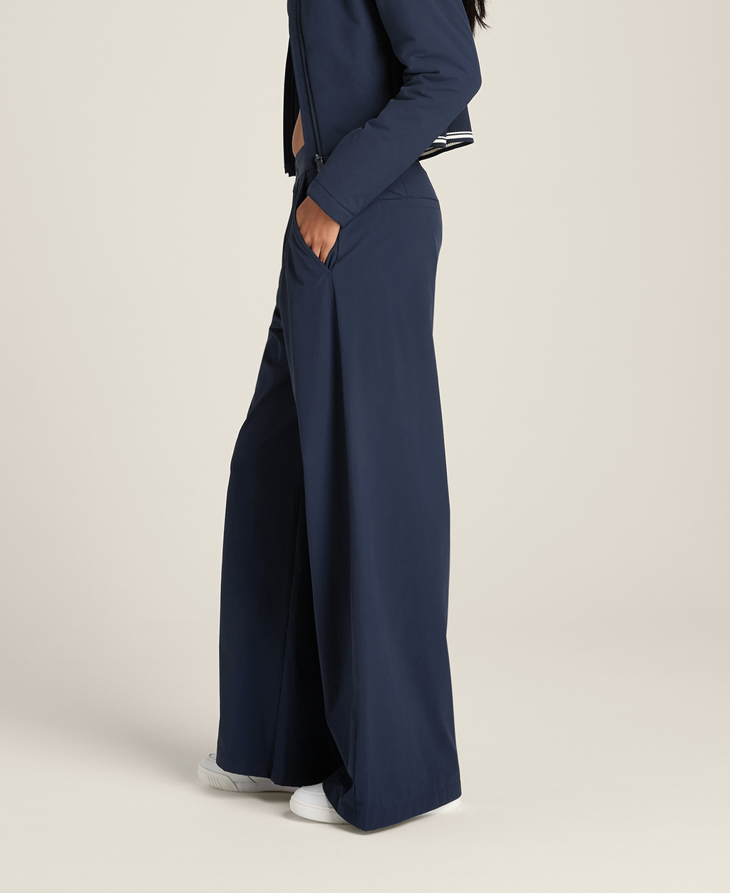 WW00608531DBC_8_WIDE_LEG_PANT_W_DBC