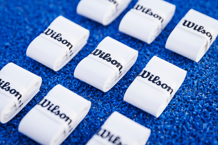 Photo of several packets of Wilson white overgrip