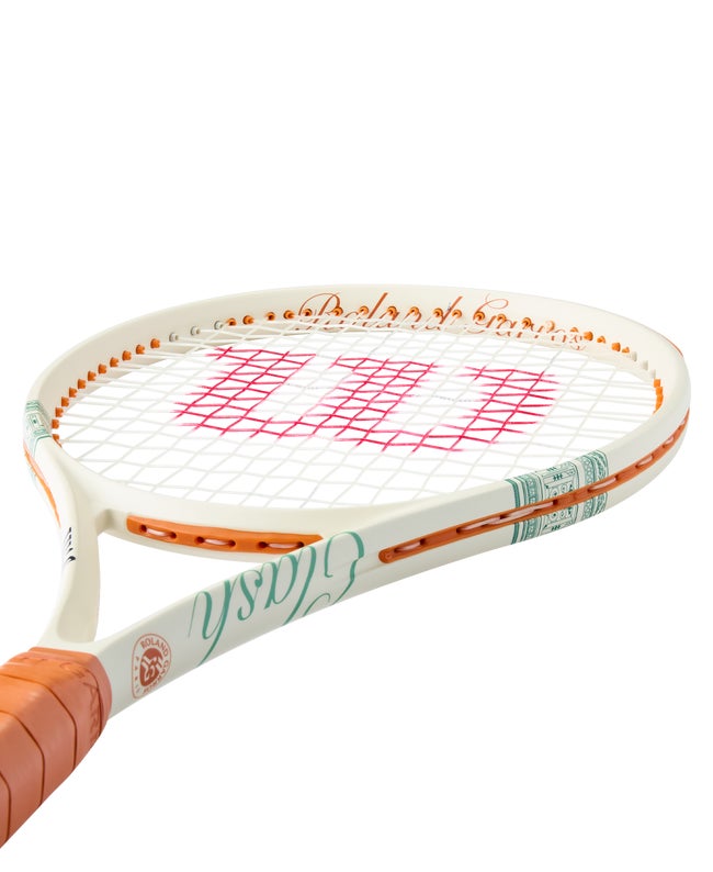 Clash 100L V3 Roland-Garros 2026 Tennis Racket | Wilson Sporting Goods