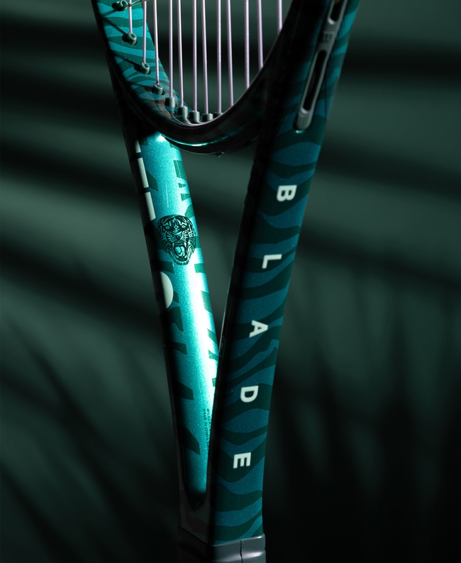 Tiger Blade 98 16x19 V10 Tennis Racket | Wilson Sporting Goods