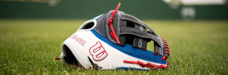 Mookie-Betts-Wilson-Baseball-Glove-A2K-MB50-SuperSkin