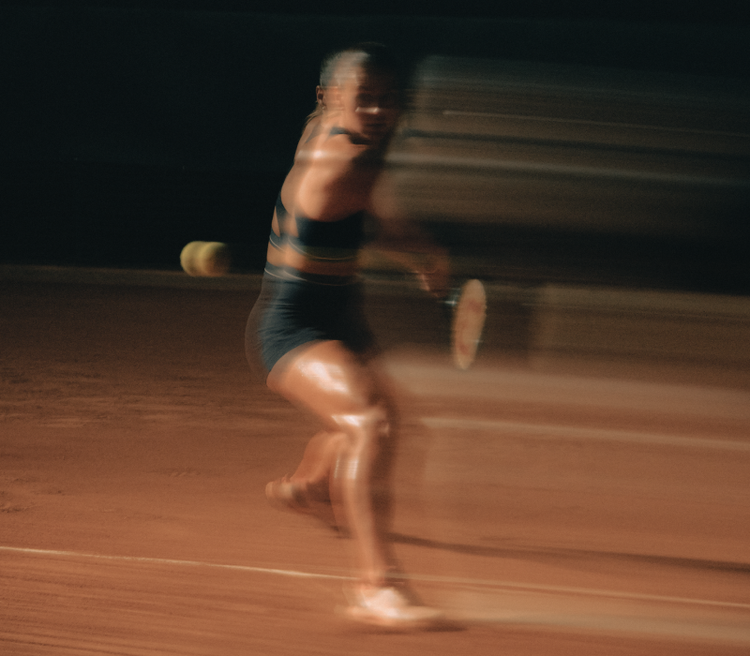 Marta Kostyuk playing tennis