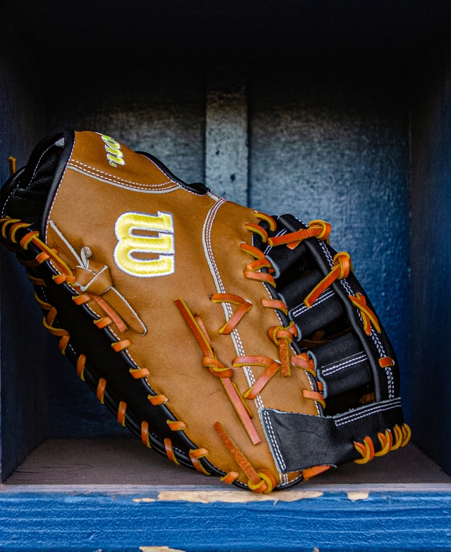 Wilson A2000 ファーストミット 2027 A2000® 1673 13” Baseball First Base Mitt | Wilson Sporting Goods